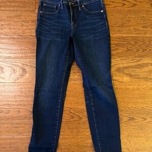 Madewell Dark‎ Blue 9” high rise Skinny Jeans